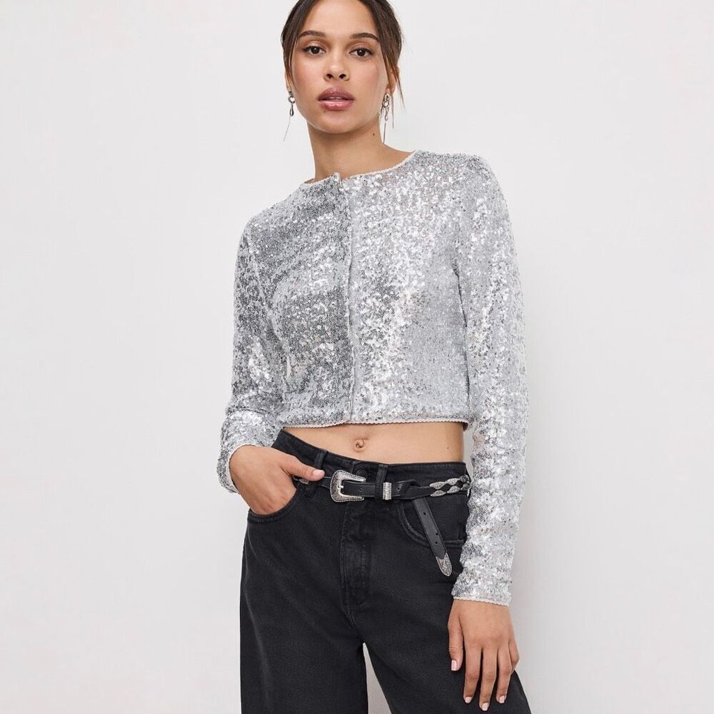 NWT Good American Silver Sequence Cardigan Button Top Size Medium. (h1)
